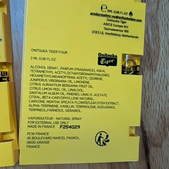Onitsuka Tiger Eau de Parfum Set - Picture 4 of 4